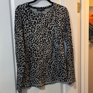 Jones New YorkLeopard Print Long Sleeve Top size large NWOT